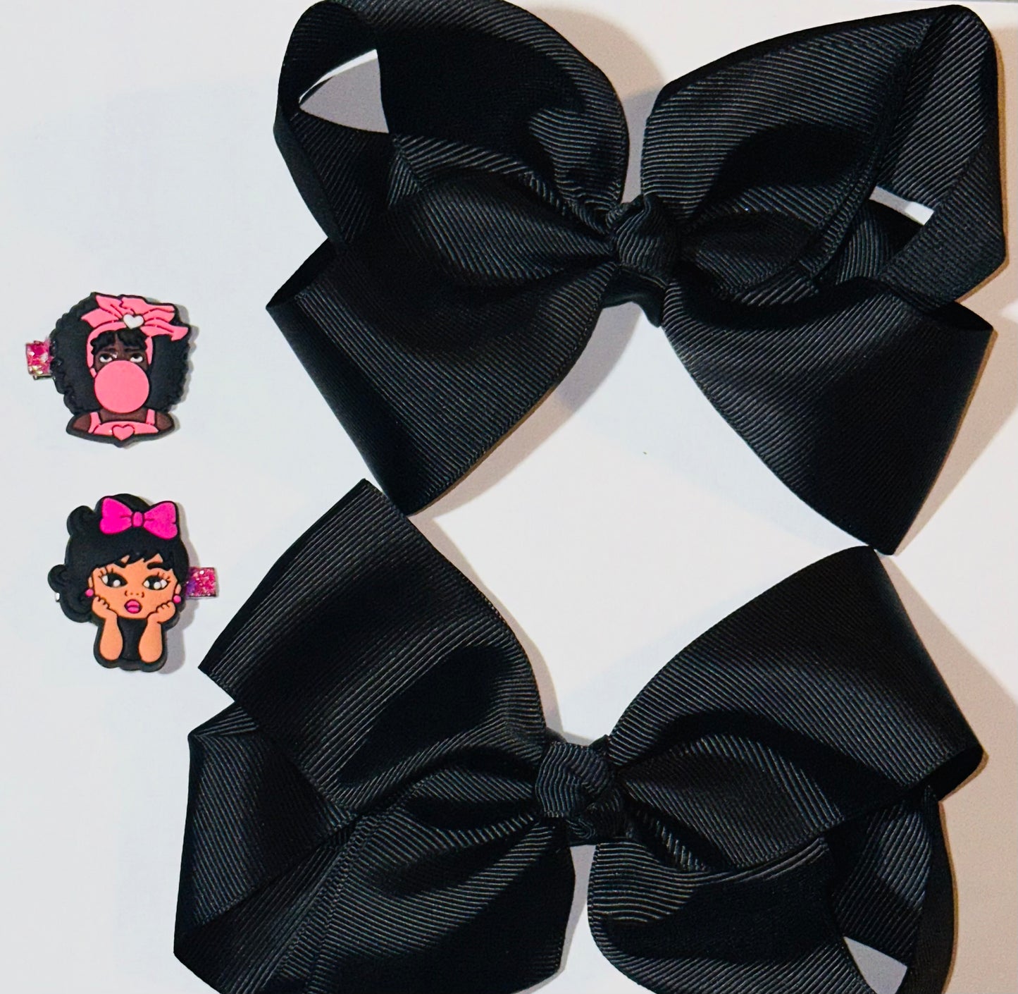 Customized Delightful hair bow